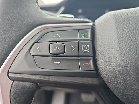 Used 2024 Jeep Grand Cherokee Altitude AWD/4WD image 16
