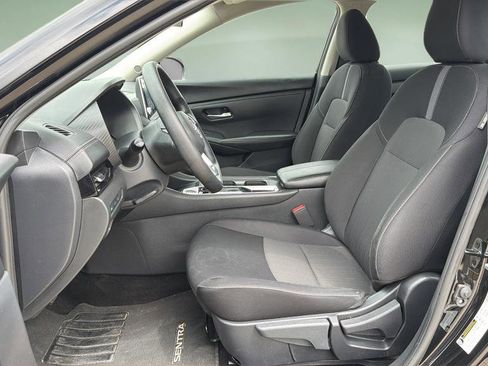 Certified 2025 Nissan Sentra SV FWD image 17