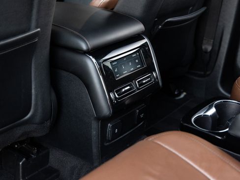 Used 2020 Lincoln Aviator Reserve w/ Equipment Group 202A image 27