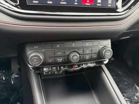 New 2026 Dodge Durango GT AWD/4WD image 13