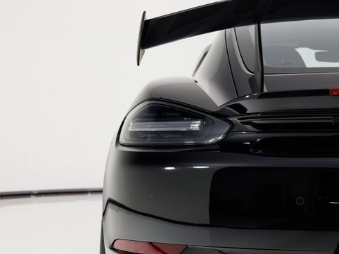 Used 2025 Porsche 718 Cayman GT4 RS image 79