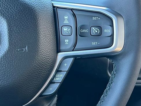 Used 2025 RAM 3500 Big Horn image 29