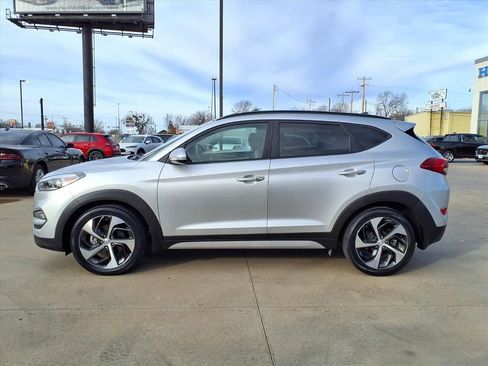 Used 2018 Hyundai Tucson Value w/ Cargo Package image 23