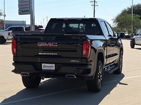 Used 2023 GMC Sierra 1500 AT4 w/ AT4 Preferred Package image 8