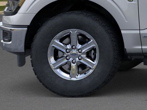 Used 2025 Ford F150 XLT w/ Equipment Group 302A MID image 19