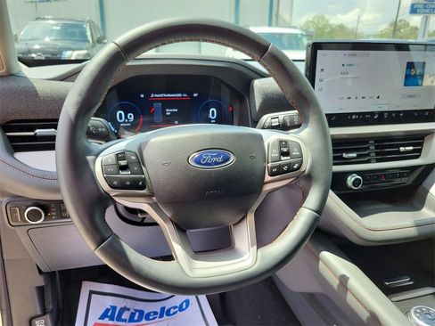 Used 2025 Ford Explorer Active image 14