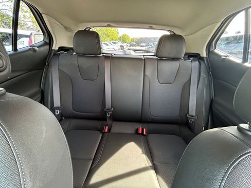 Used 2025 Buick Encore GX Preferred FWD image 33