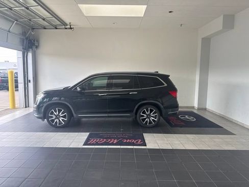 Used 2019 Honda Pilot Touring image 1