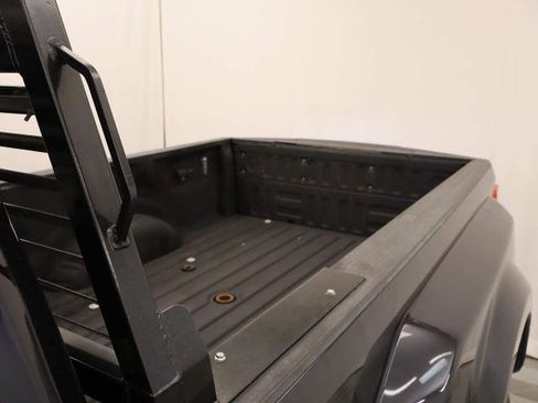 Certified 2021 Ford F450 Platinum w/ FX4 Off-Road Package image 39