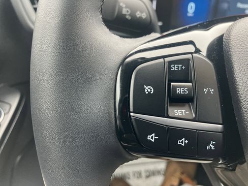 Used 2023 Ford Escape Active image 25