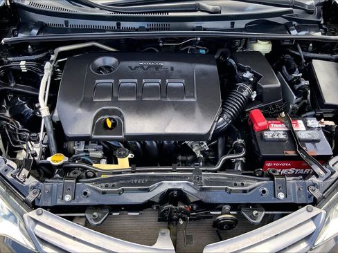 Used 2016 Toyota Corolla LE FWD image 31