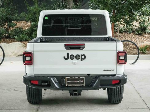 New 2026 Jeep Gladiator Sport image 5