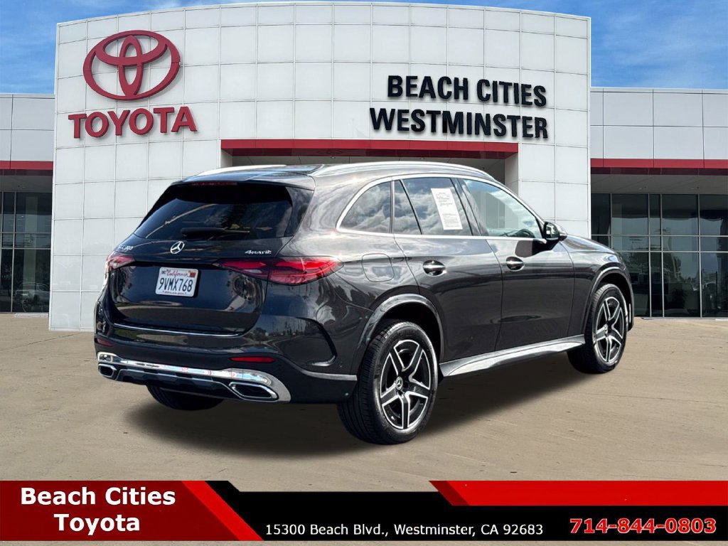 Used 2025 Mercedes-Benz GLC 300 4MATIC image 12