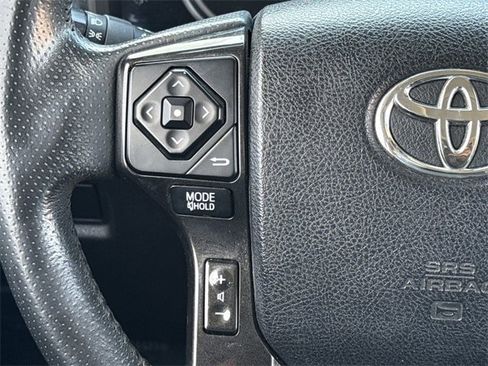 Used 2018 Toyota 4Runner TRD Off-Road Premium image 14