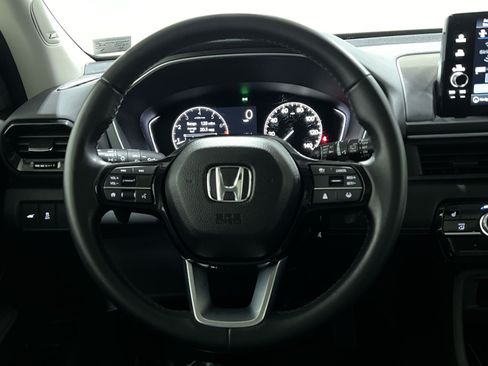 Used 2025 Honda Pilot Touring image 31