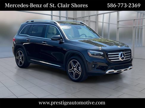 Used 2026 Mercedes-Benz GLB 250 4MATIC image 8
