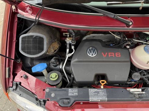 Used 1999 Volkswagen Eurovan MV FWD image 12