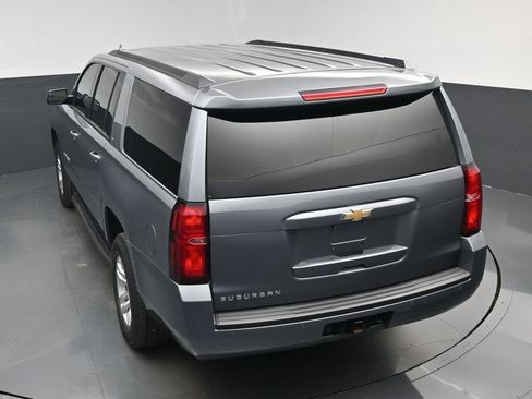 Used 2020 Chevrolet Suburban LT image 23