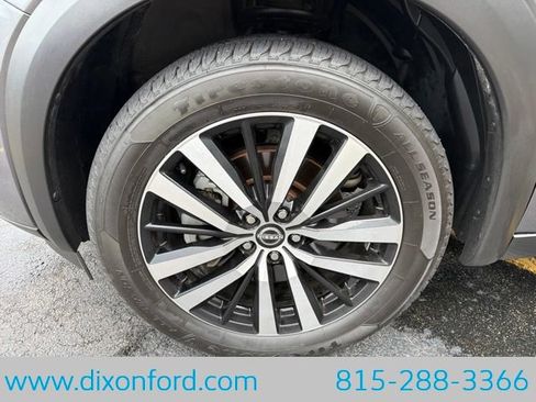Used 2023 Nissan Pathfinder Platinum AWD/4WD image 32