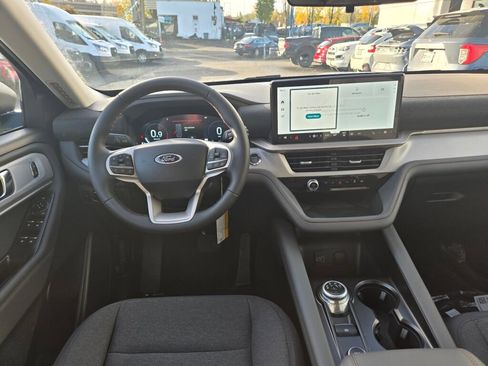 New 2026 Ford Explorer Active image 10