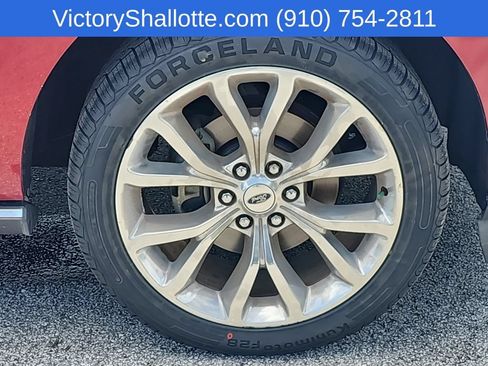Used 2019 Ford Expedition Limited w/ Equipment Group 302A AWD/4WD image 33