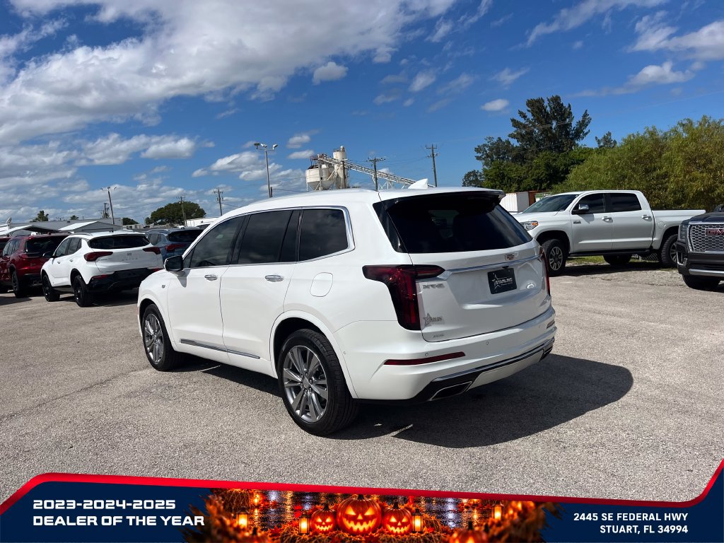 Used 2023 Cadillac XT6 Premium Luxury w/ Platinum Package AWD/4WD image 5