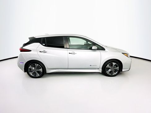 Used 2019 Nissan Leaf SV Plus w/ SV Plus Technology Package image 10