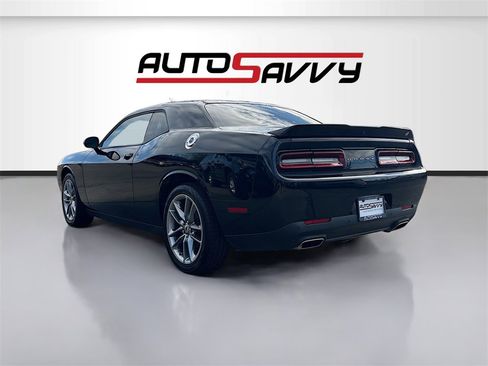 Used 2022 Dodge Challenger GT image 5