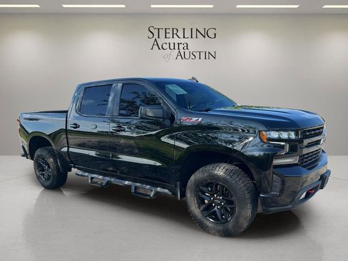 Used 2021 Chevrolet Silverado 1500 LT Trail Boss w/ Convenience Package II AWD/4WD image 3