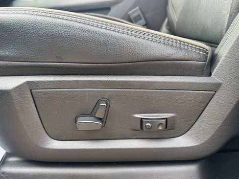 Used 2024 RAM 2500 Laramie w/ Night Edition image 11