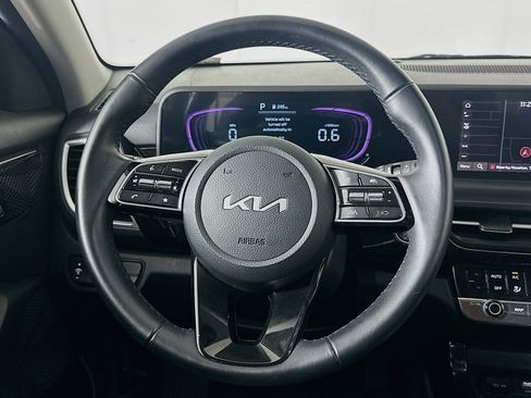 Used 2025 Kia Seltos S FWD image 18