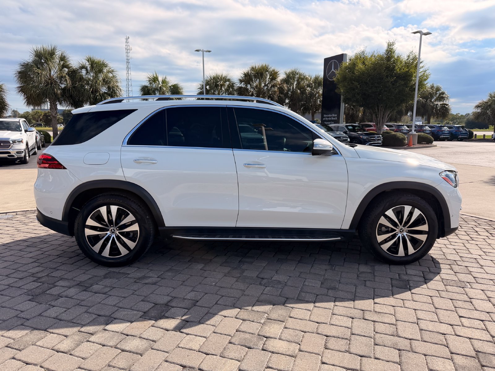 Used 2024 Mercedes-Benz GLE 450 4MATIC image 8