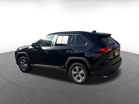 Used 2025 Toyota RAV4 LE AWD/4WD image 10