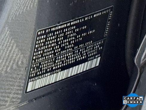 Used 2021 Volkswagen Tiguan SE R-Line image 33