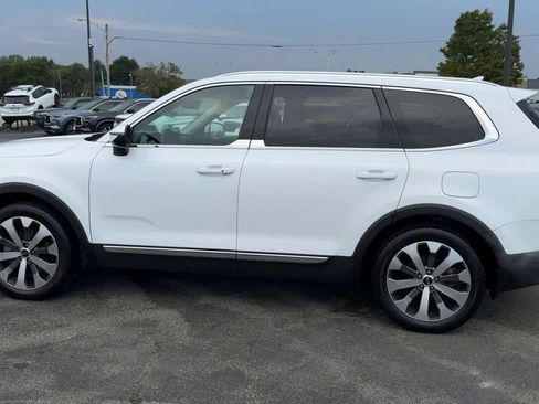 Used 2021 Kia Telluride EX w/ EX Premium Package AWD/4WD image 4