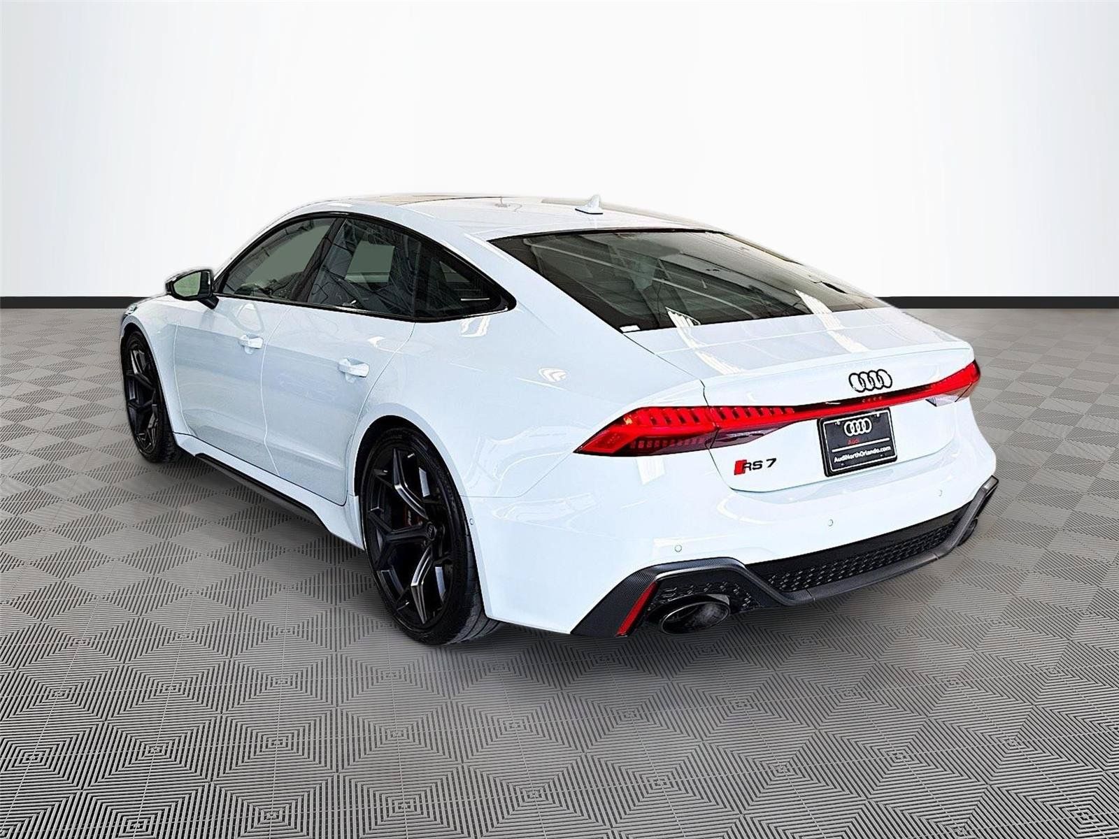 Used 2025 Audi RS 7 Performance AWD/4WD image 5