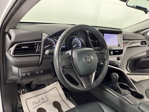 Used 2023 Toyota Camry SE image 19