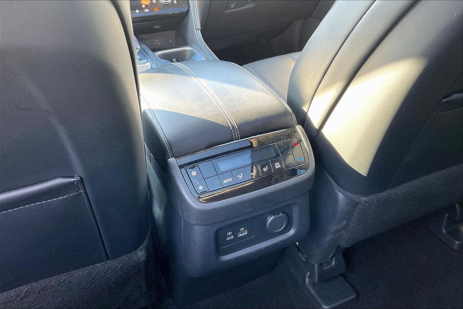 Certified 2023 INFINITI QX60 Luxe w/ Cargo Package AWD/4WD image 10