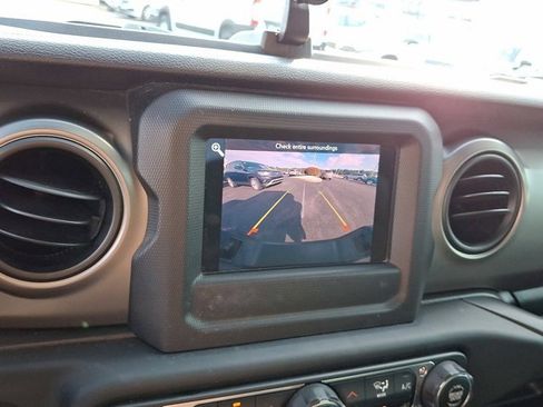 Certified 2020 Jeep Gladiator Sport w/ Quick Order Package 24S image 21