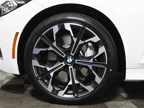 New 2026 BMW 330i xDrive Sedan w/ Convenience Package AWD/4WD image 12