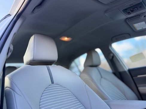 Used 2024 Toyota Camry SE w/ Cold Weather Package image 11