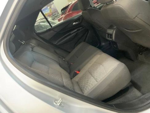 Used 2018 Chevrolet Equinox LT FWD image 13