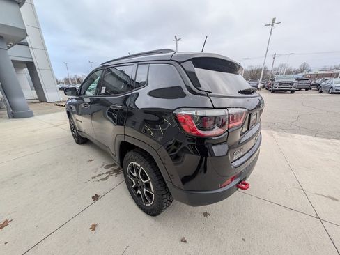New 2026 Jeep Compass Trailhawk image 6