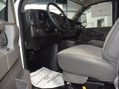 New 2025 Chevrolet Express 3500 w/ Power Convenience Package image 28
