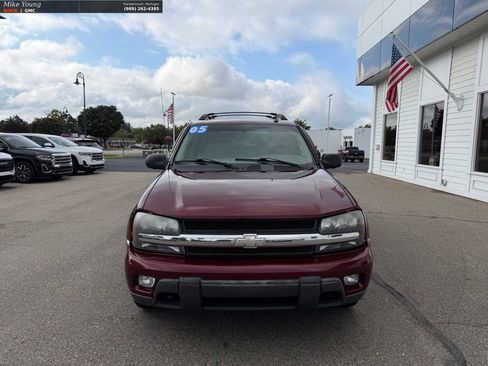 Used 2005 Chevrolet TrailBlazer EXT 4WD w/ LS Preferred Equipment Group image 2