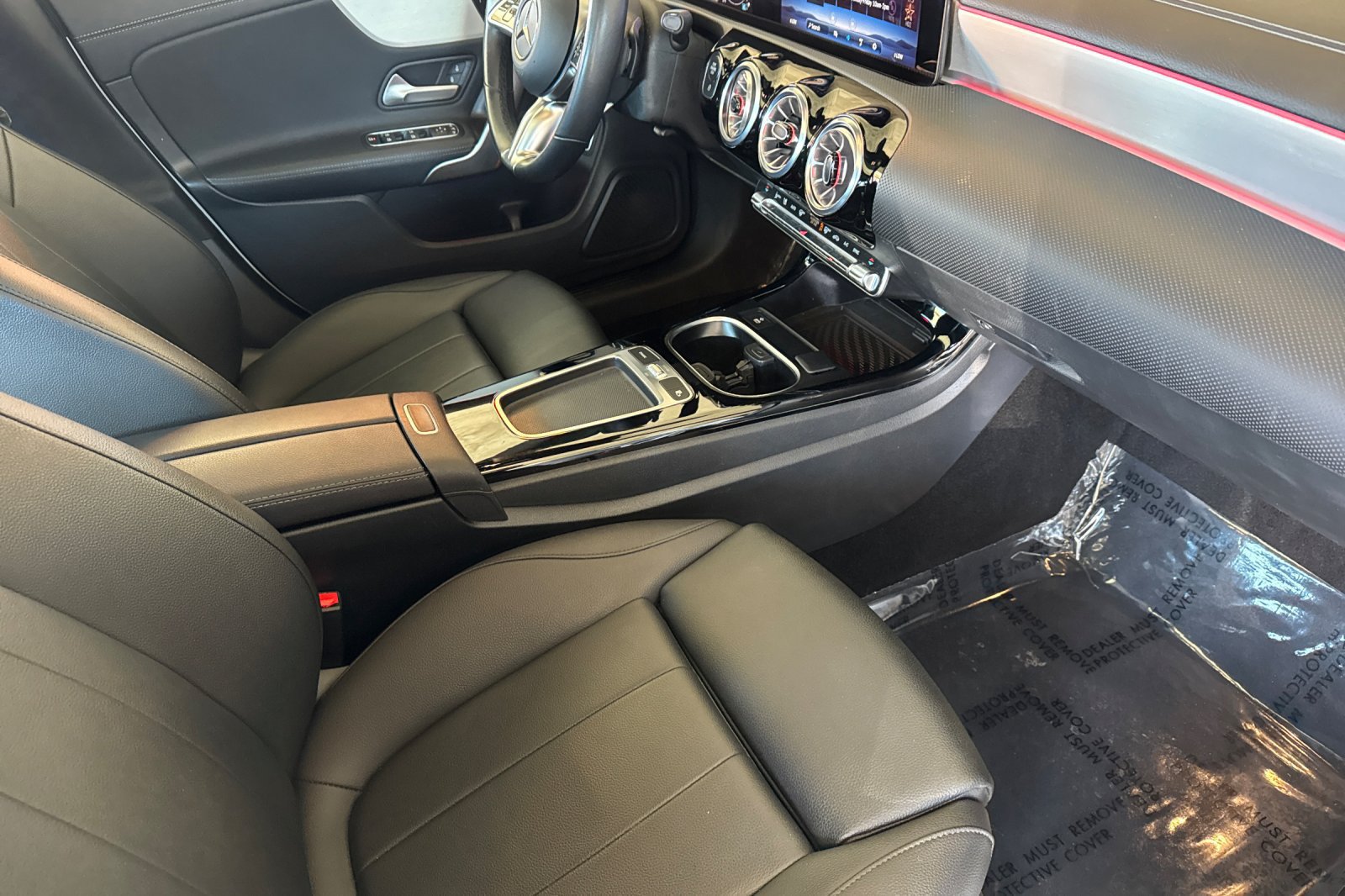 Used 2025 Mercedes-Benz CLA 250 image 18