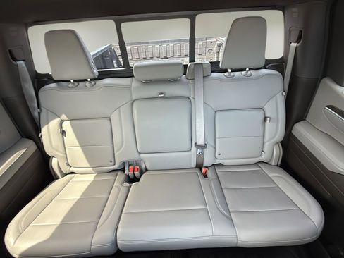 Used 2022 GMC Sierra 1500 SLT w/ SLT Premium Plus Package image 15