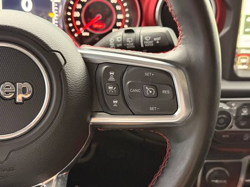 Used 2021 Jeep Wrangler Unlimited Rubicon AWD/4WD image 40