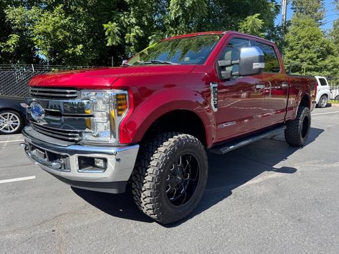 Used 2019 Ford F250 Lariat w/ Lariat Ultimate Package AWD/4WD image 1