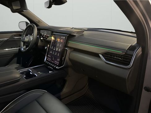 New 2026 GMC Acadia Denali w/ Super Cruise Package image 14